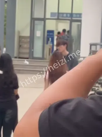 大学生恋爱争议