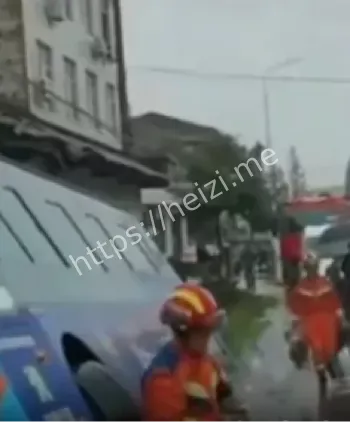 公共交通安全自救指南