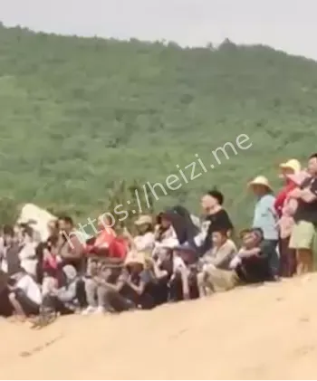 昆明越野侧翻事件