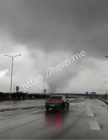 越南台风博罗依河静省登陆破坏