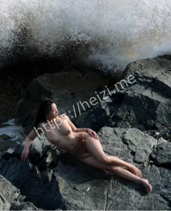 校花透视睡衣浴缸写真