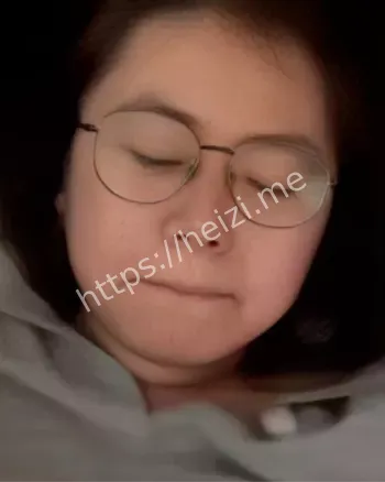 陈楚怡与男友亲密流出