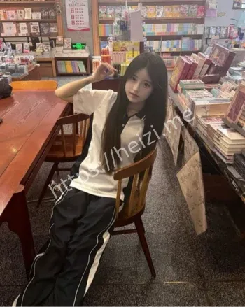 舍友假装打电话