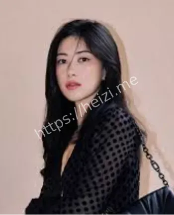 朱珠早期大尺度亲吻入怀