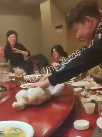 日本二次元形象崩塌