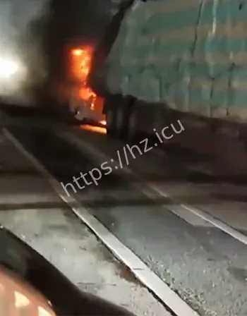 洞口收费站惨剧