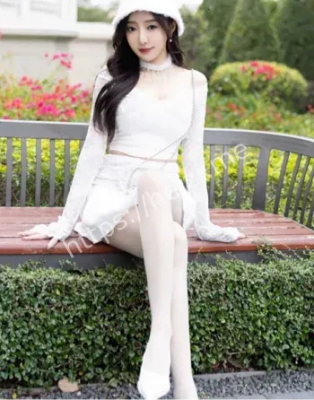 顶级御姐薄纱白丝