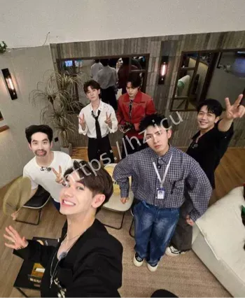 焦迈奇绑椅子视频