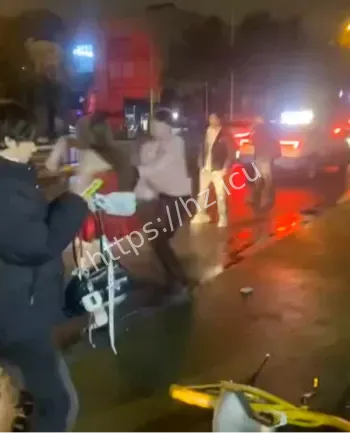 兜不住屎连招猛料